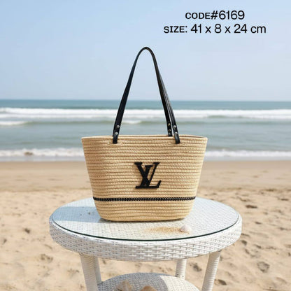 BEACH SHOULDER BAG
ROPE TASSEL MATERIAL

50 dhs🪙🌨️

Zain31
♥️♥️♥️