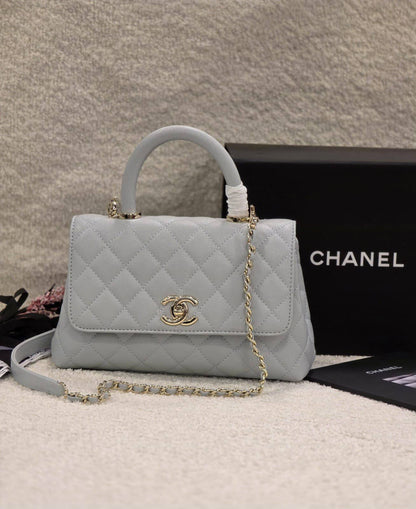 Chanel CoCo Bag

23Cm 
Good Quality 
300 dhs🇦🇪🇦🇪

Zain131
♥️♥️♥️