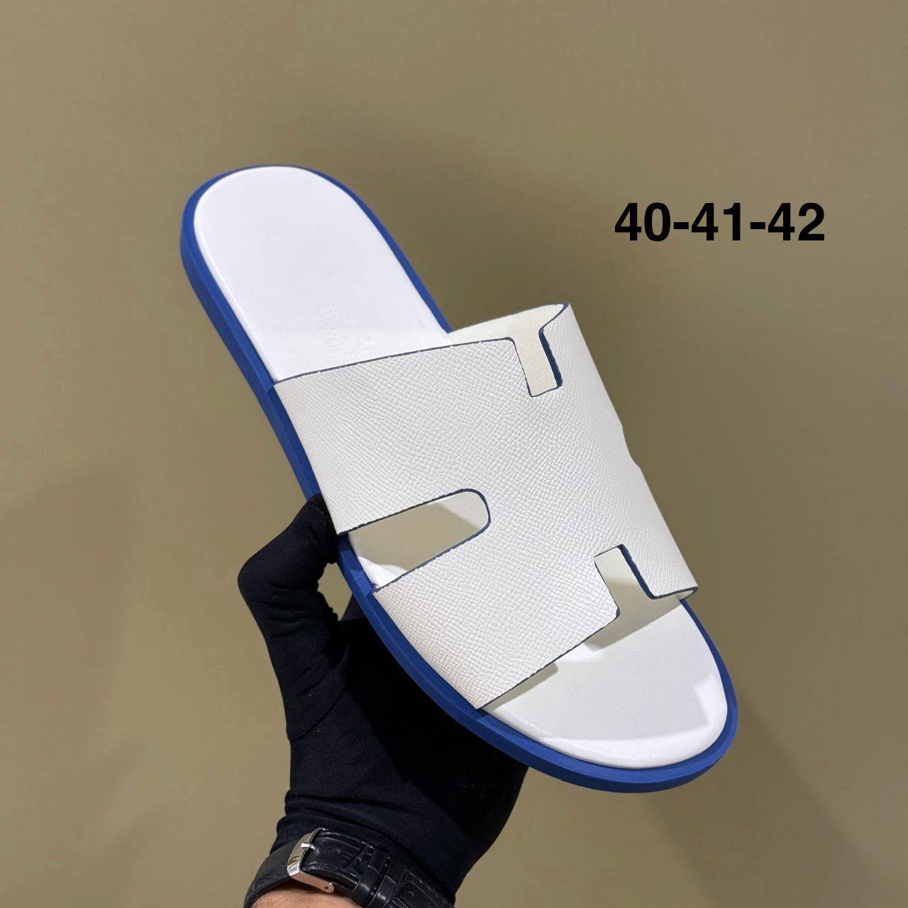 HERMES 
MEN SLIPPER 
GOOD QUALITY 
95 dhs💚

Zain40
♥️♥️♥️