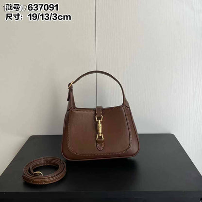 Gucci 
Master ++
230 dhs🪙🌨️

Zain10
♥️♥️♥️