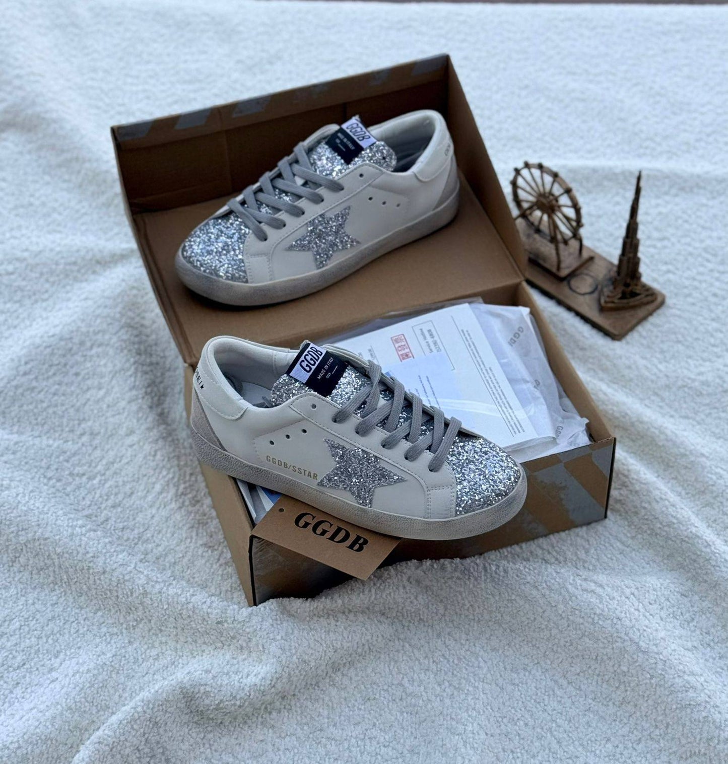 New. Golden goose

   🧨 Size  .  36 to 41

130 dhs🌺

Zain80
♥️♥️♥️