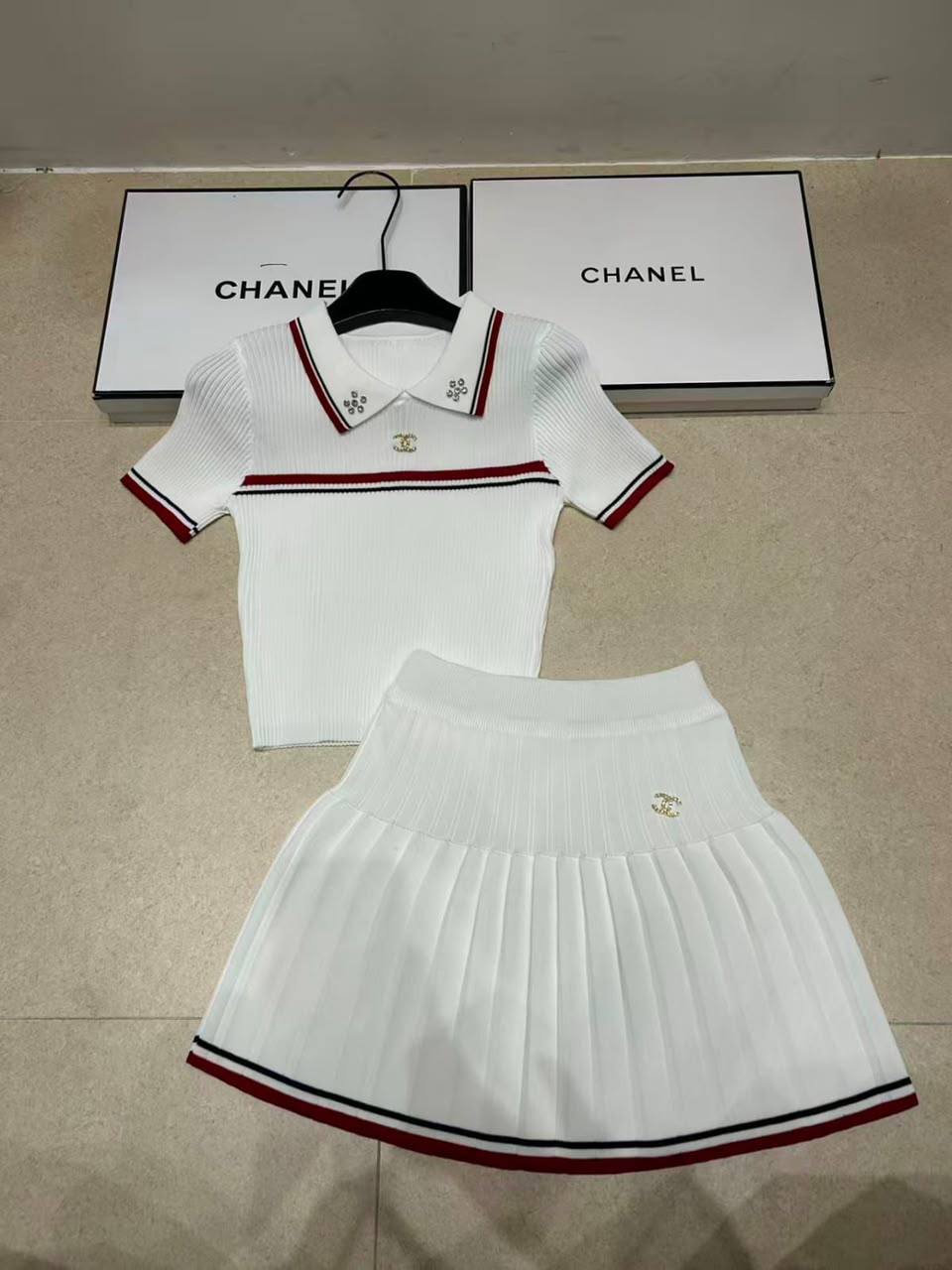 CHANEL
*Super Master quality*
*Sizes:S M L XL*

350 dhs🇦🇪🇦🇪

Zain308
♥️♥️♥️