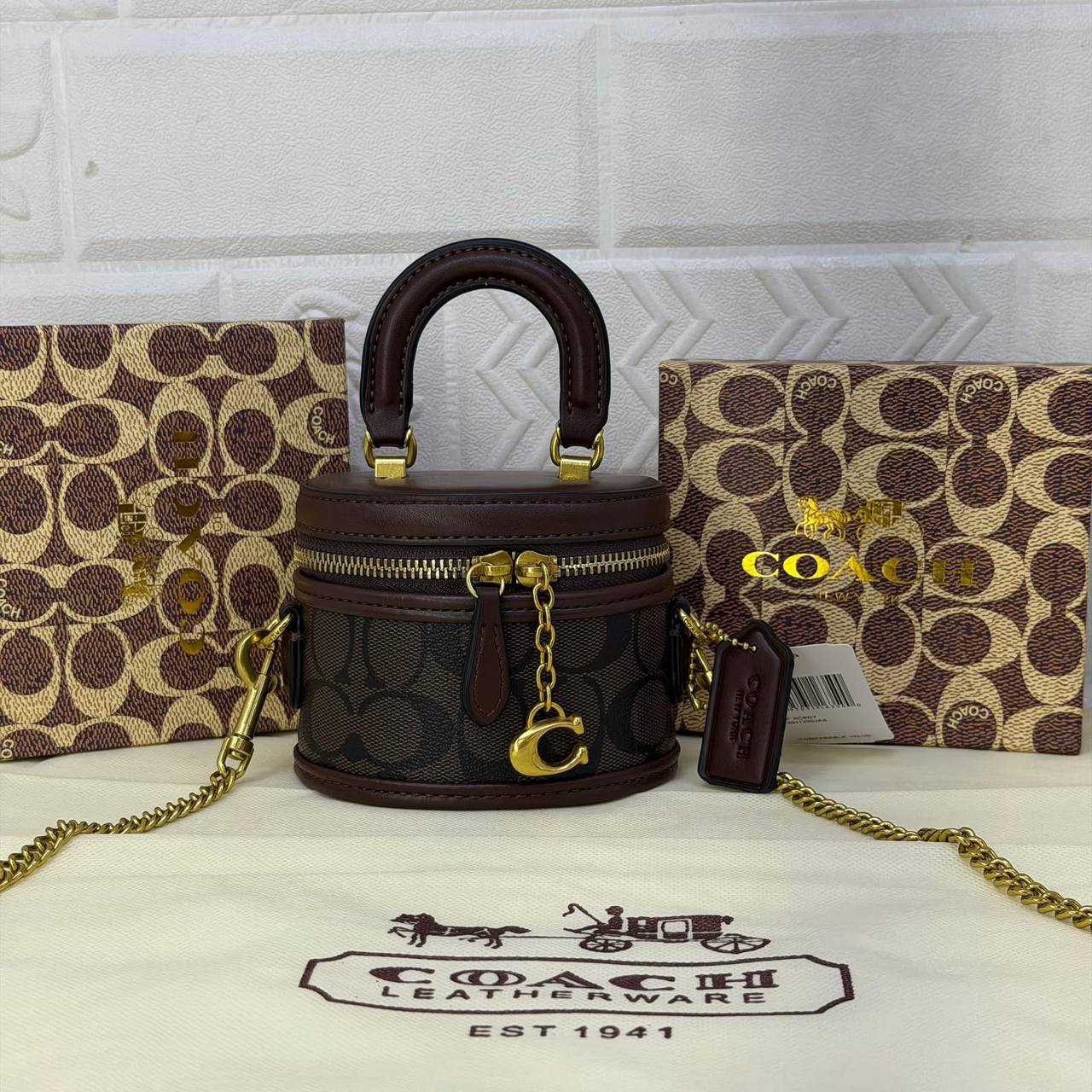 Coach
with box
95 dhs🇦🇪🇦🇪

Zain300
♥️♥️♥️