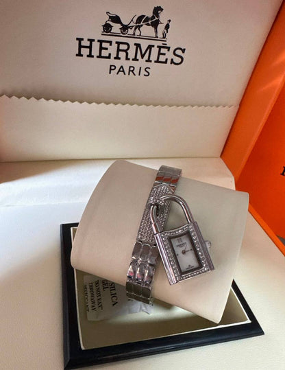 Hermes 
75 dhs🇦🇪🇦🇪 

Zain45
♥️♥️♥️