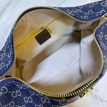 GUCCI 
COPY ONE 
WITH BOX 
140 dhs✅

Zain295
♥️♥️♥️