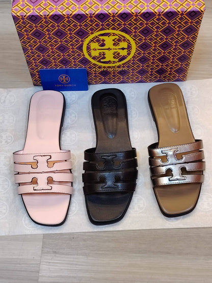 Tory Burch 
New coming
Size 36 To 41
90 dhs❣️

Zain16
♥️♥️♥️