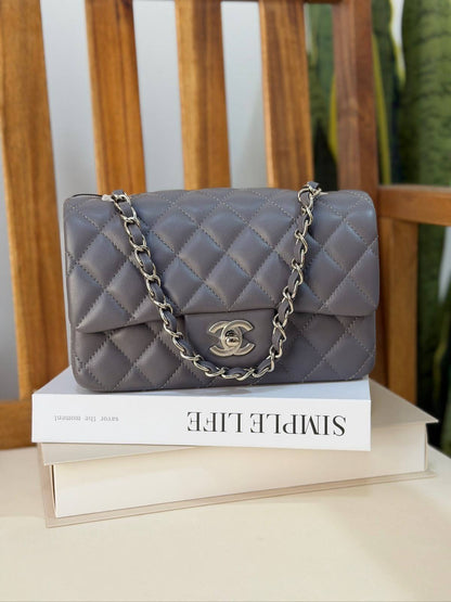 CHANEL 💫
Super Master Quality ⚡️
Original Packing 🎁
Size 20CM📏

For Price 👇 WhatsApp✅
0568585901 
0507557372
0552275751 Owner Zain 👌


Zain321
♥️♥️♥️