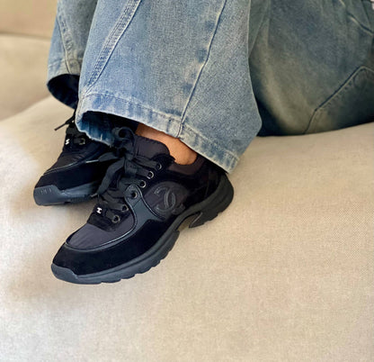 Chanel
Vip quality 

Size:36 to 41

430 dhs🇦🇪🇦🇪🇦🇪

Zain113
♥️♥️♥️