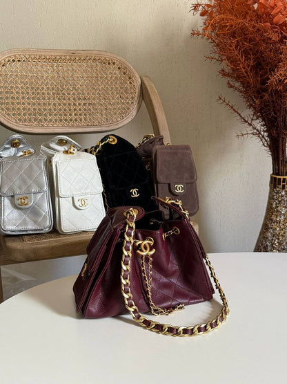 New Collection✨✨✨
CHANEL
22cm
360 dhs🪙💚
Top quality 
With box🎁

Zain167
♥️♥️♥️