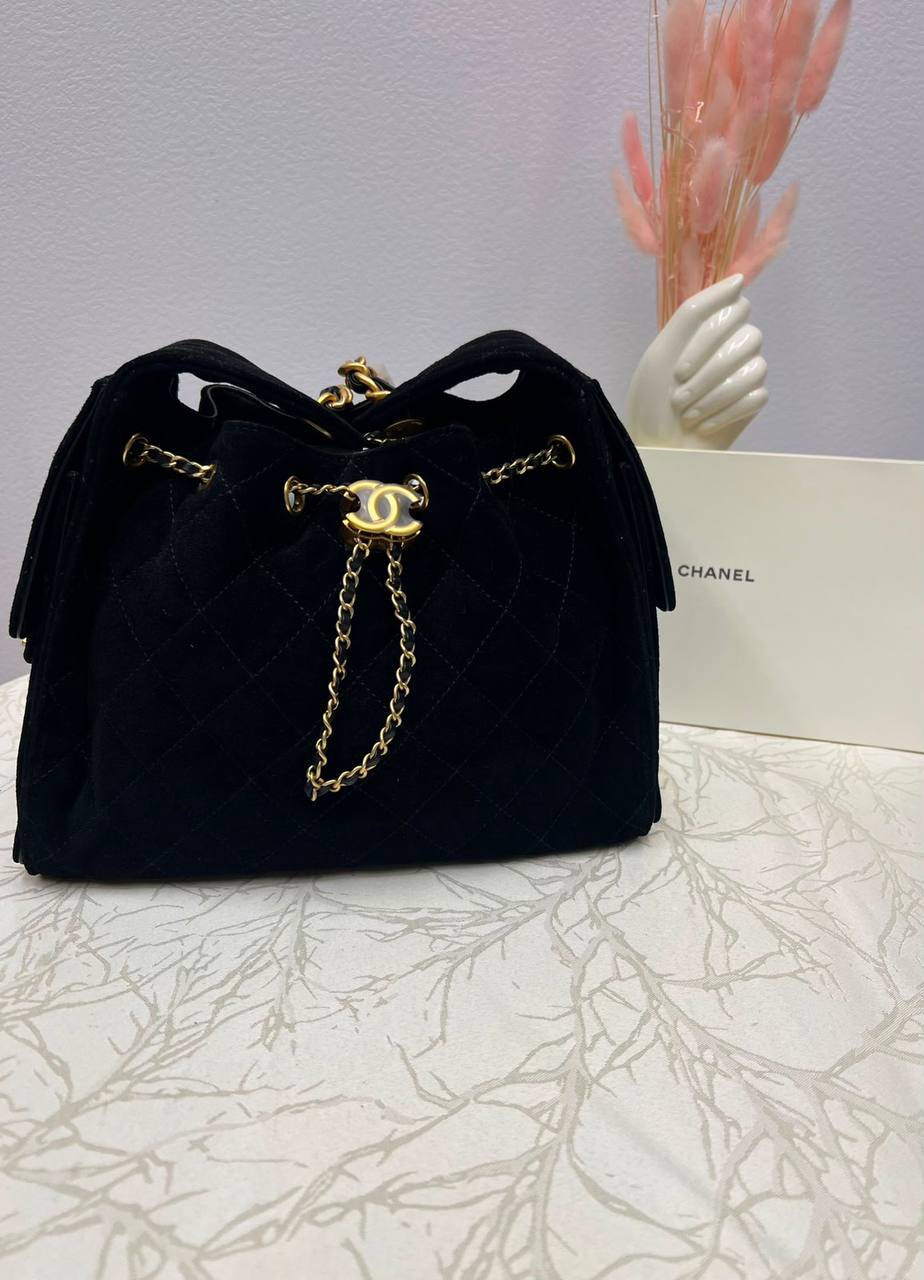 CHANEL HOBO 💕💕💕
Super master quality 🔥🔥💯
25cm Available 💫💫💫
With full packaging 🎁
For Price 👇 WhatsApp✅
0568585901 
0507557372
0552275751 Owner Zain 👌

Zain252
♥️♥️♥️