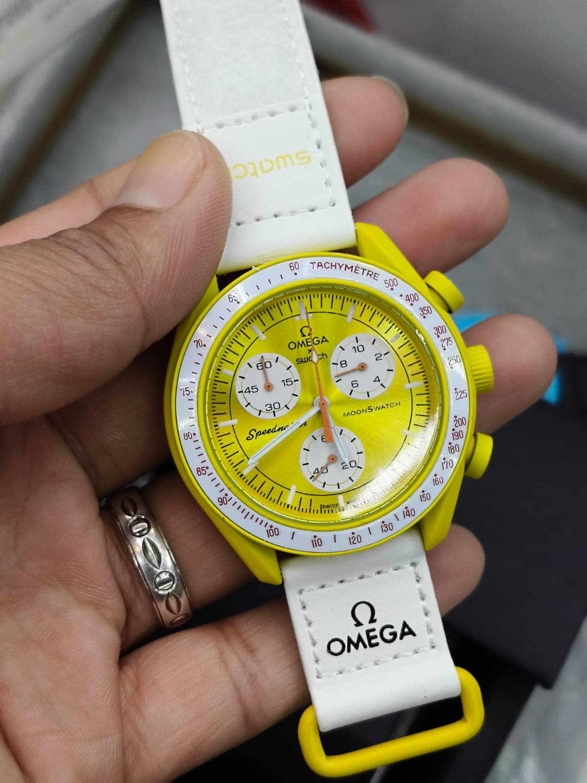 Omega Swatch 
ceramic 
90 dhs🇦🇪🇦🇪
with box 

Zain25
♥️♥️♥️