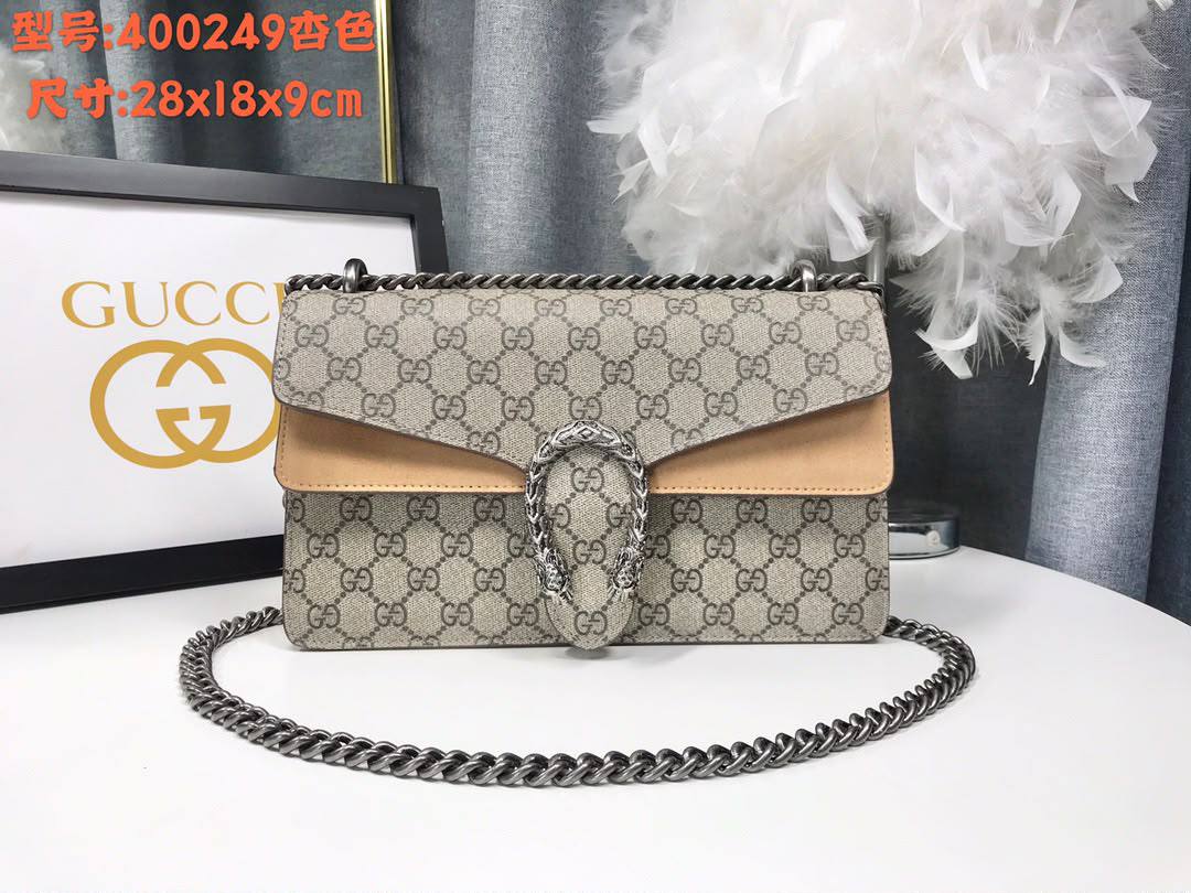 Gucci

Big size:280 dhs🇦🇪

Medium size: 270 dhs🇦🇪

Small size: 210 dhs🇦🇪🇦🇪

Zain153
♥️♥️♥️