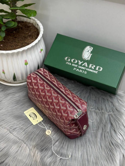 GOYARD

SIZE  ……… 24CM 🥰

60 dhs💓

with BOX🌷
🎁🎁🎁

Zain244
♥️♥️♥️