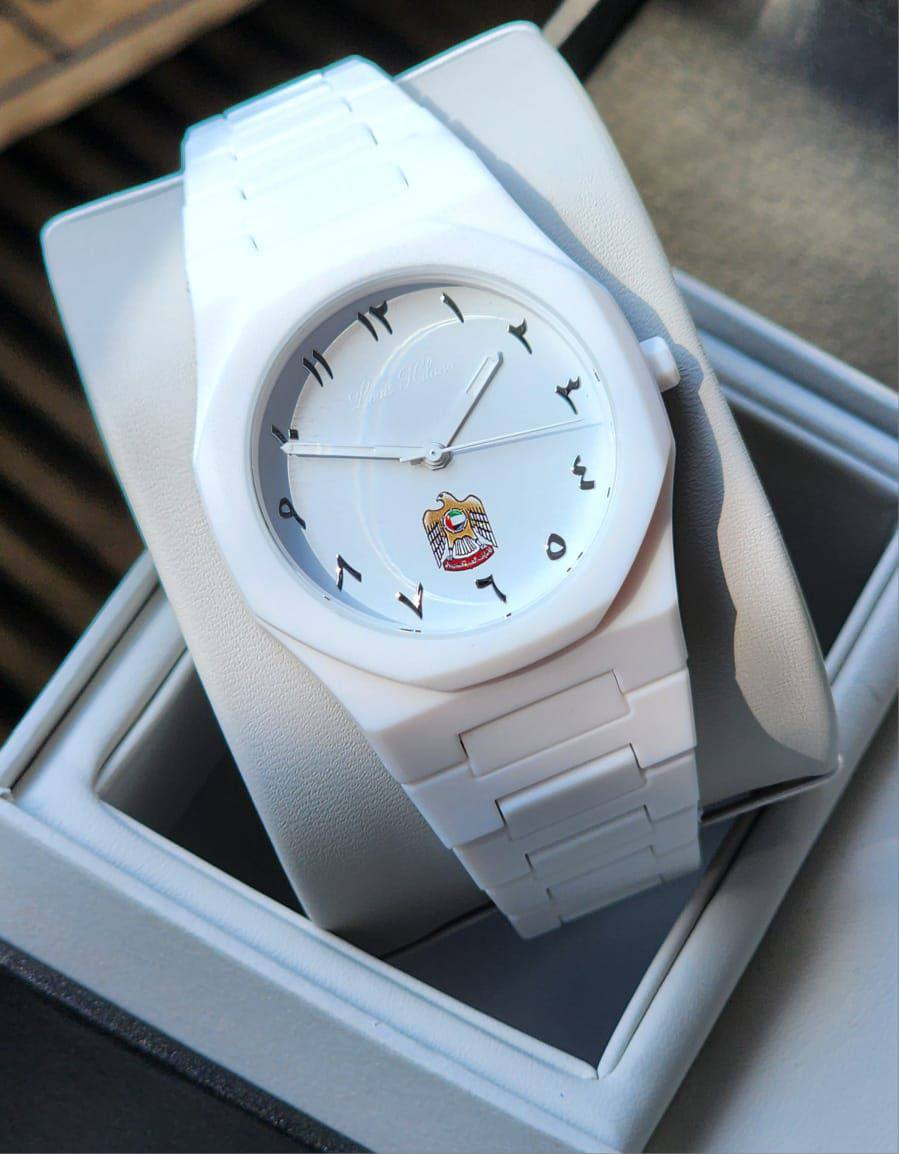 Louis Hilano watches for men good quality 
220 dhs🪙🌨️

 with box and paper bag 
🎁🎁🎁( POLYCARBON)

Zain59
♥️♥️♥️