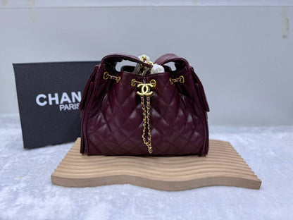 Chanel

With box 
🎁🎁🎁

110 dhs🪙🌺

Zain114
♥️♥️♥️
