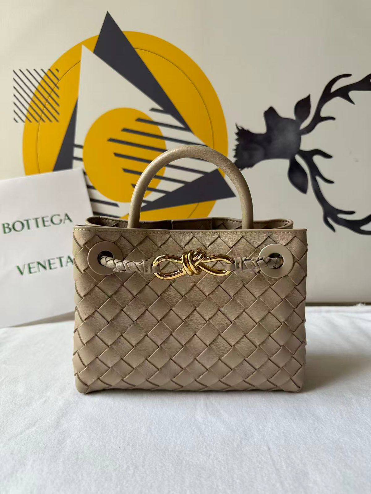 Bottega

For Price 👇 WhatsApp✅
0568585901 
0507557372
0552275751 Owner Zain 👌

Zain325
♥️♥️♥️