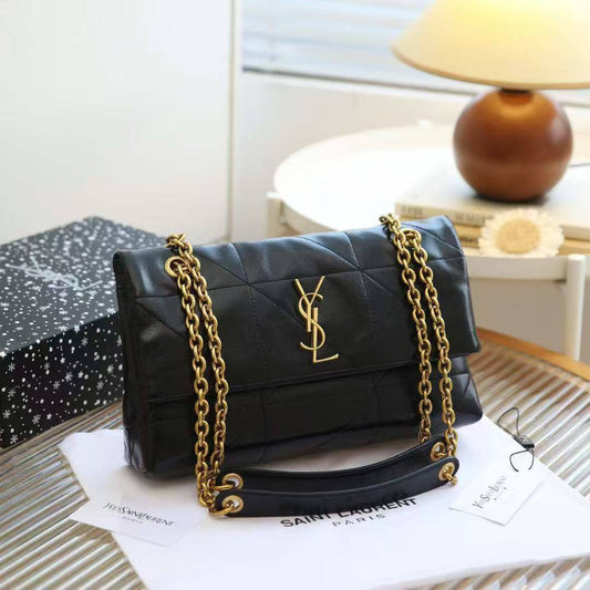 YSL
SIZE:L28*W8*H16.5cm
95 dhs✅

with box
🎁🎁🎁

Zain72
♥️♥️♥️