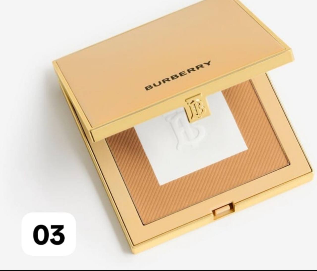 BURBERRY Compact powder

50 dhs

Zain01

🌸🌸🌸