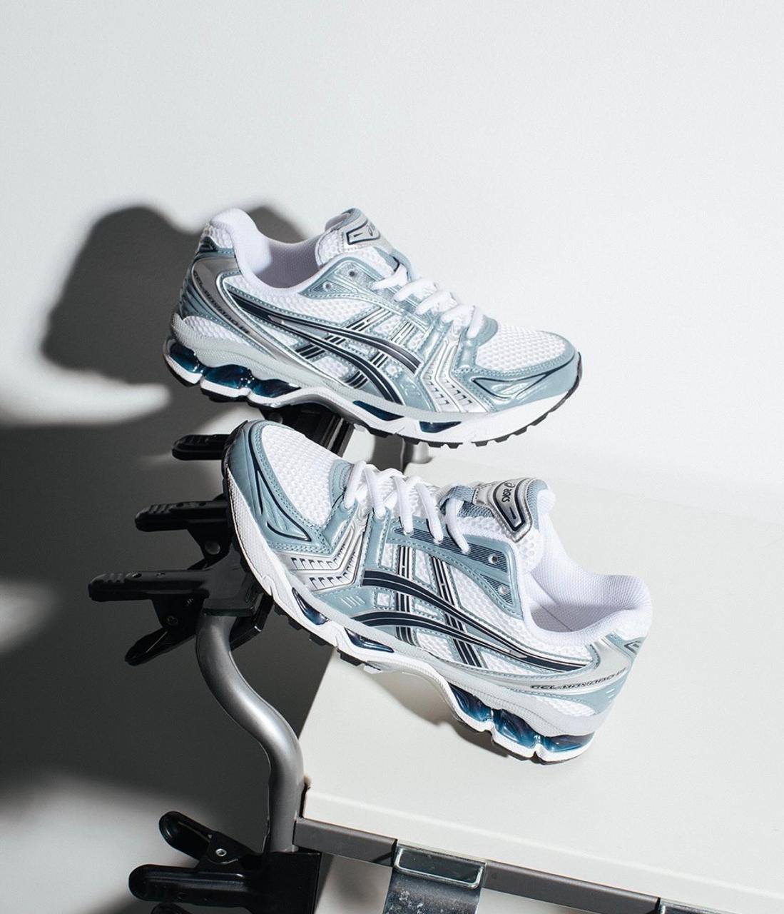 ASICS Gel-Kayano 14 White Fjord Grey，Size 36-45 ，
240 dhs💓

Zain18
♥️♥️♥️