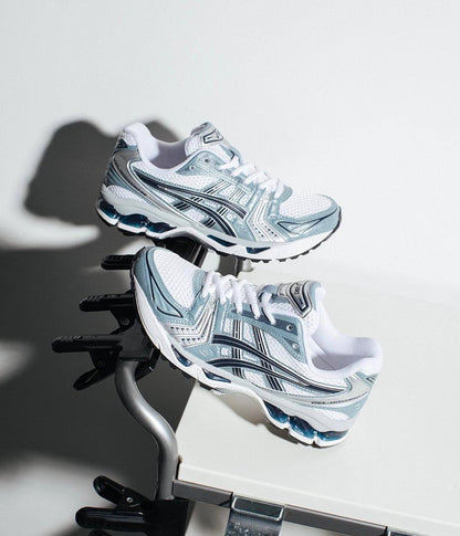 ASICS Gel-Kayano 14 White Fjord Grey，Size 36-45 ，
240 dhs💓

Zain18
♥️♥️♥️