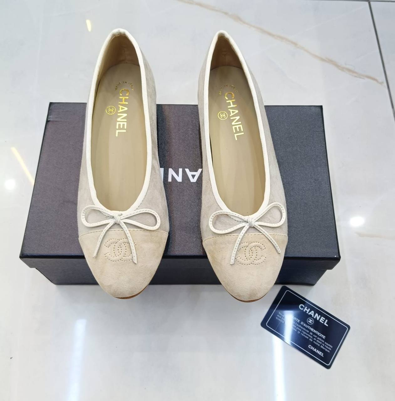 Chanel
High quality🤗
SIZE  ……… 36-42🥳
350 dhs✅

Zain119
♥️♥️♥️