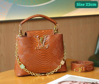LV
Best quality
With box’s
🎁🎁🎁

125 dhs❣️
size 22cm

Zain158
♥️♥️♥️