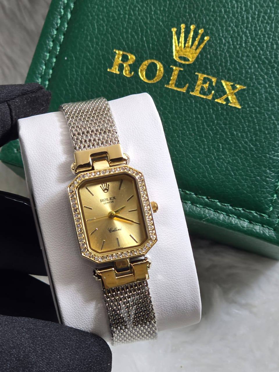 Rolex
Aigner
MK
55 dhs🪙💚

Zain29
♥️♥️♥️