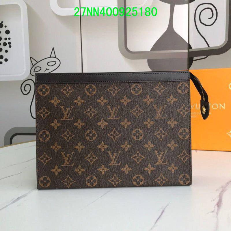 LV handbag, 
good quality, 
comes 
with box, 
🎁🎁🎁

size...27*21 cm 
65 dhs❣️

Zain12
♥️♥️♥️