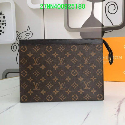 LV handbag, 
good quality, 
comes 
with box, 
🎁🎁🎁

size...27*21 cm 
65 dhs❣️

Zain12
♥️♥️♥️