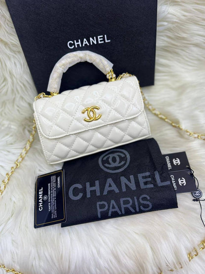 Chanel Kelly
Size : 19 * 12 * 4 cm
85 dhs🪙🖤
with box🎁

Zain115
♥️♥️♥️
