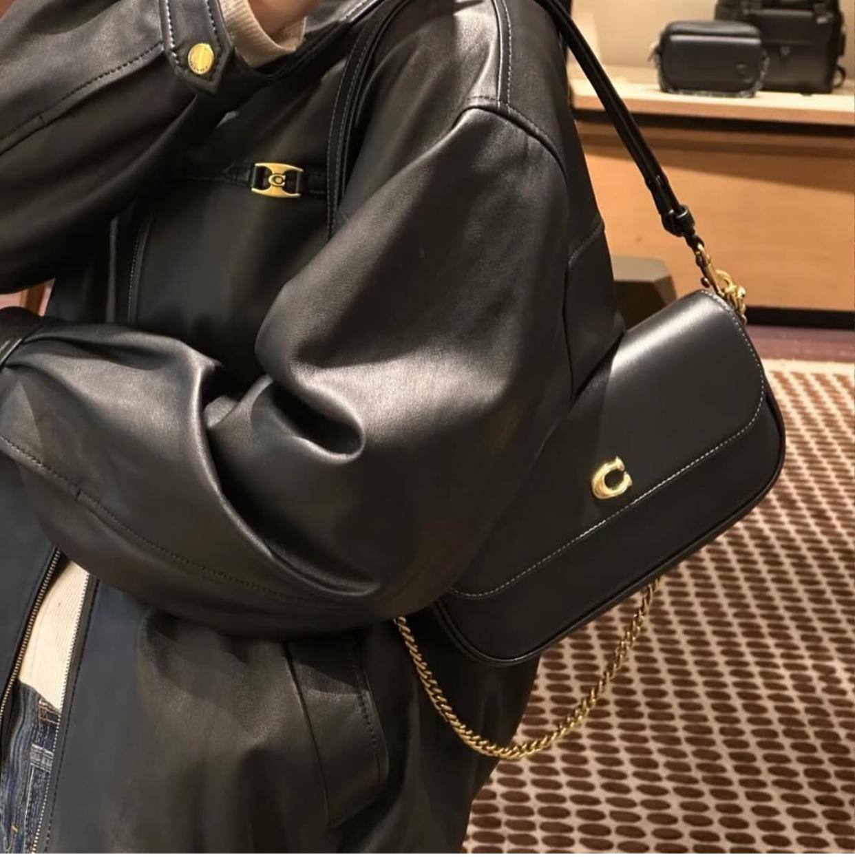 Coach
Master
🌺23cm 
220 dhs💓

Zain248
♥️♥️♥️