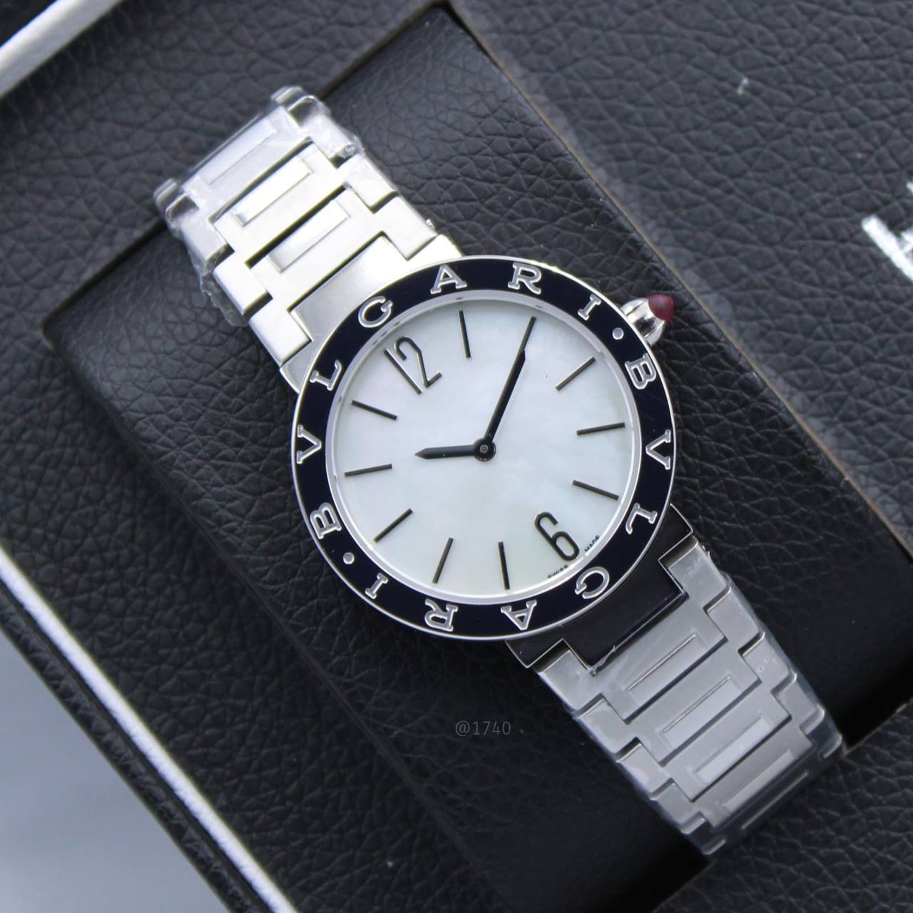 BVLGARI LADY WATCH
*32 MM*
250 dhs✅

Zain304
♥️♥️♥️