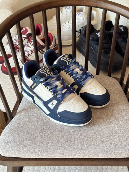 LV Sneaker

AAA Quality

size:40 to 46
630 dhs🇦🇪🇦🇪

Zain185
♥️♥️♥️