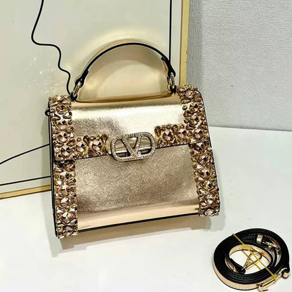 VALENTINO 

COPY ONE 
NEW CAME 

WITH BOX 
175 dhs🇦🇪🇦🇪

Zain39
Zain295
♥️♥️♥️