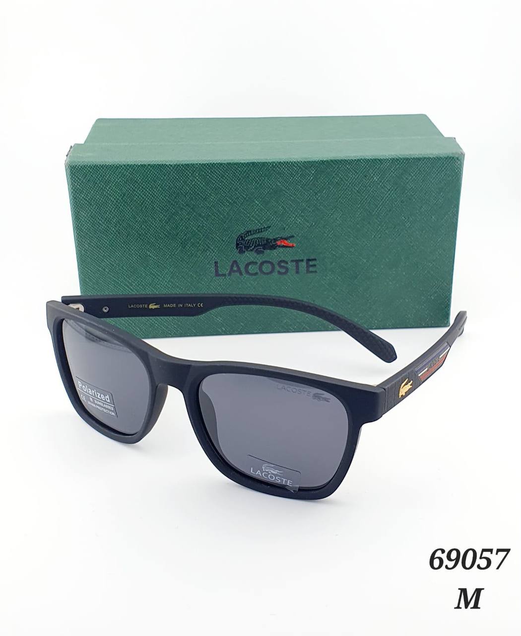 Lacoste

Good quality 

75 dhs🇦🇪🇦🇪

Zain182
♥️♥️♥️