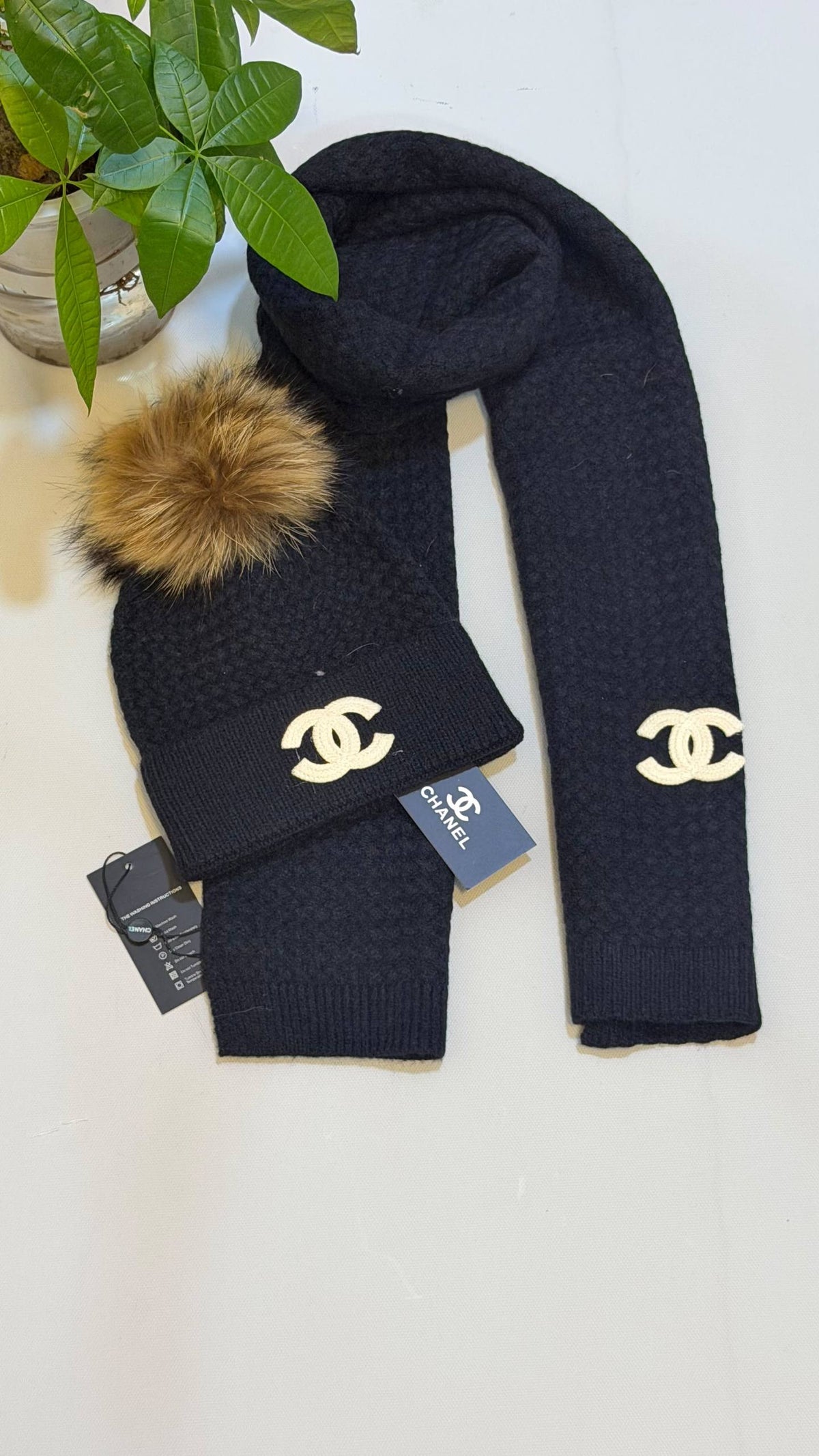 CHANEL SET
💙*VVIP QUALITY*💙
410 dhs✅✅

Zain281
♥️♥️♥️