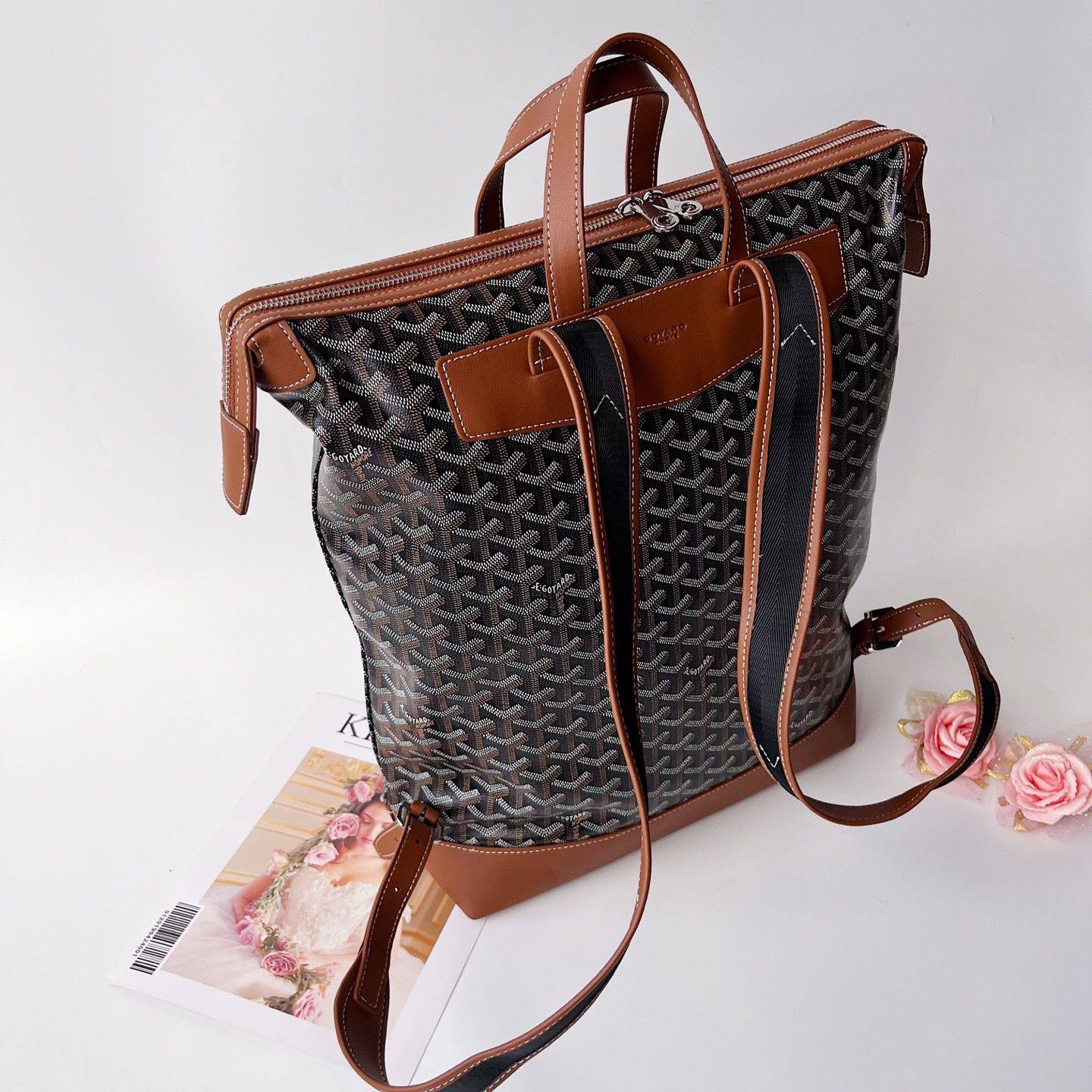 Goyard 
size:44×33×12  
140 dhs❤️

Zain114
♥️♥️♥️