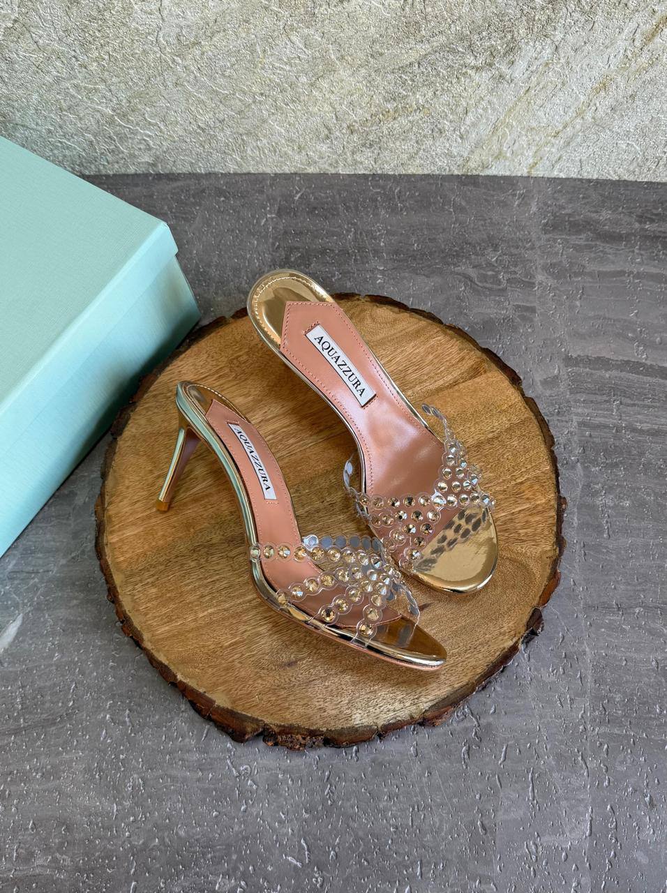 AQUAZZURA🍍
SuperMaster Quality 💯
450 dhs✅
Size: 36-41💥

Zain171
♥️♥️♥️