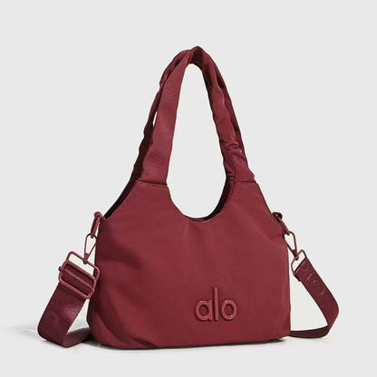 Alo 
70 dhs✅
size 24×10×14cm

Zain42
♥️♥️♥️