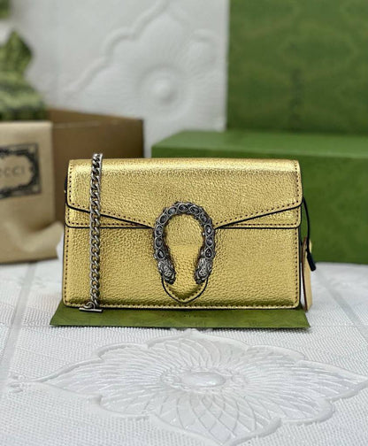 Gucci 
Master
17Cm With Box🎁🎁🎁

230 dhs✅

Zain131
♥️♥️♥️
