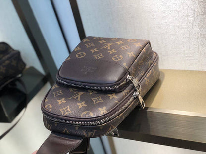 LV
Chest bag unisex 
 good quality
 with box
🎁🎁🎁

95 dhs✅

Zain39
♥️♥️♥️