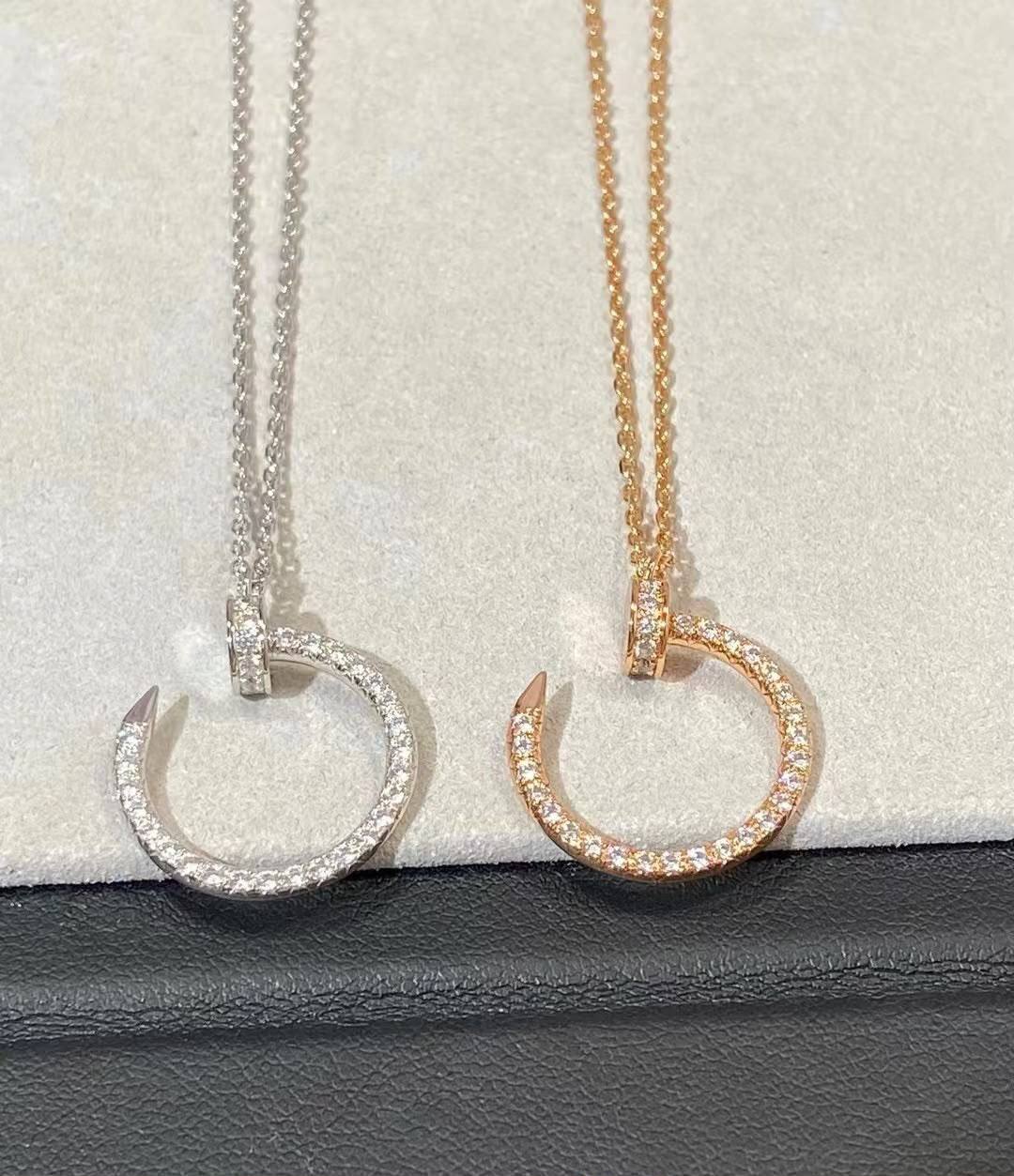 Cartier necklace 🦋
Master quality 

*50* AED normal box 📦 
*80* AED with original box 

Zain48
♥️♥️♥️