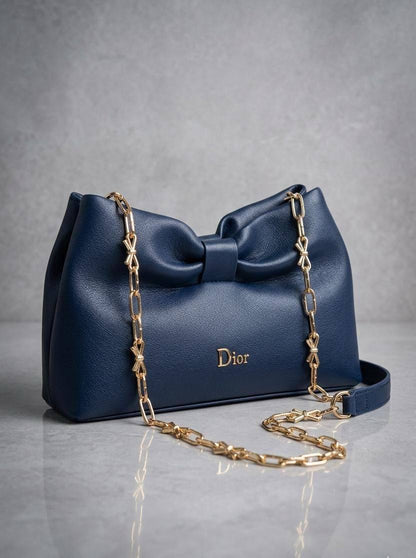 DIOR 🆕💫

GOOD QUALITY 💯

90 dhs✅

WITH BOX 🎁🎁🎁

Zain28
♥️♥️♥️