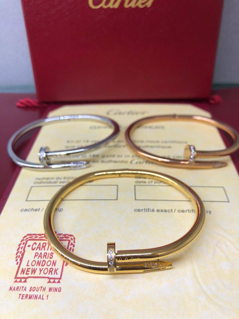 Cartier bangle

55 dhs 

Zain122
♥️♥️♥️
