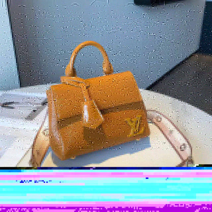 LV
with box
🎁🎁🎁

110 dhs🪙

Zain143
♥️♥️♥️