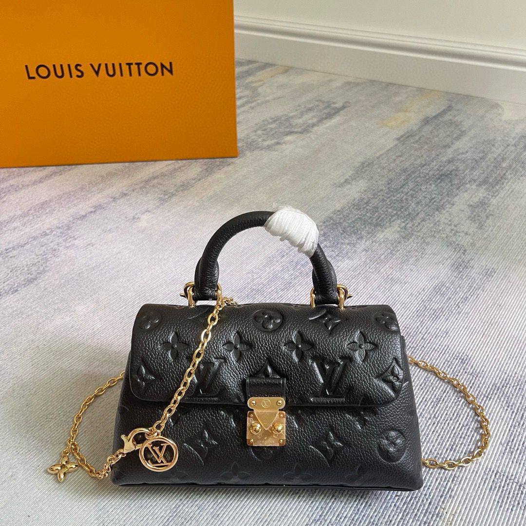 LV Master +++
230 dhs❣️

Zain111
♥️♥️♥️