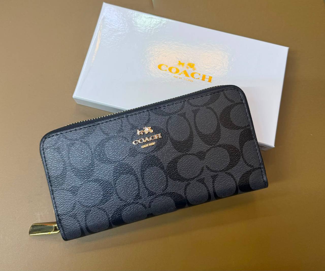 Wallets
With box
35 dhs🇦🇪🇦🇪
Good quality 👍

Zain93
♥️♥️♥️