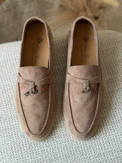 LORO PIANO

✨ new Collection
👠 36–41
💎 Premium Quality
🔥 Super Master
💰 430 dhs🇦🇪🇦🇪

Zain198
♥️♥️♥️