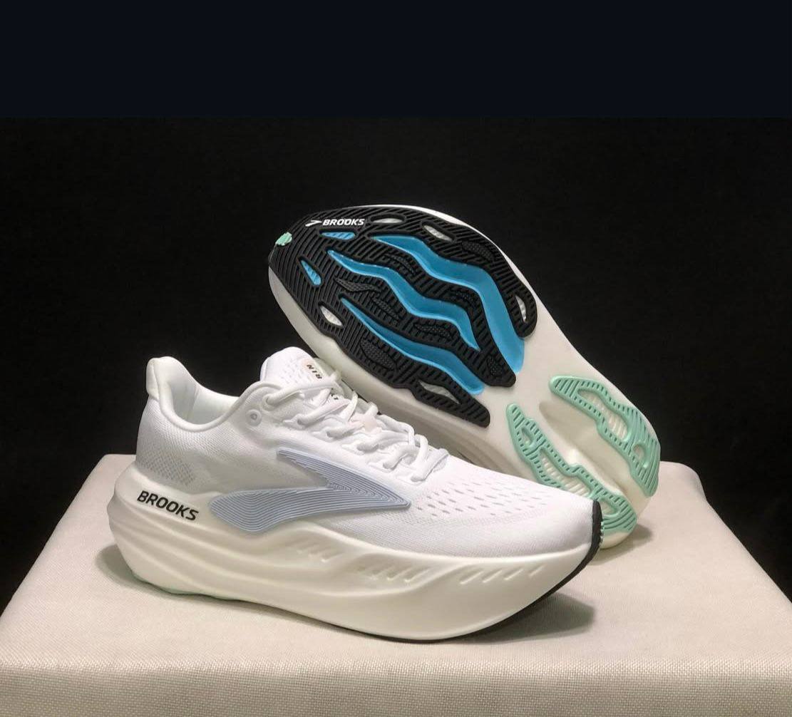 Brooks Glycerin Max , 
Size 36 to  45 , 
220 dhs🪙🌨️

Zain196
♥️♥️♥️