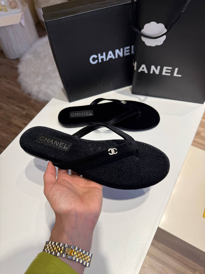 Chanel offer

185 dhs
With boxes

Zain19421

Available also in beige & black

اطلبوها من الوتس المثبت في الأعلى👆🏻👆🏻

تواصلو معنا 👈🏻 Zain 
For order WhatsApp pinned 👆🏻

♥️♥️♥️